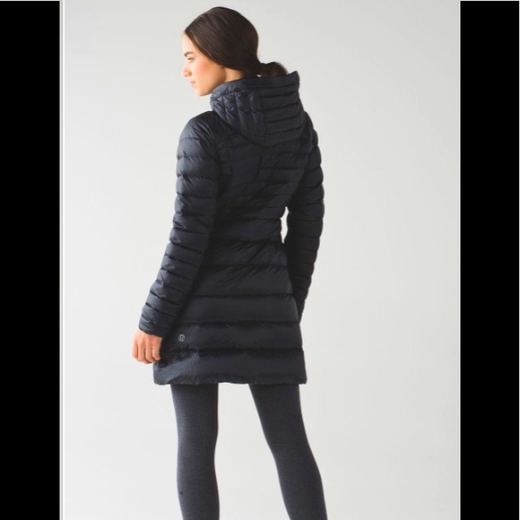 🍒LULULEMON sz 4 BRAVE THE COLD Goose Down BLACK Jacket Parka Coat - Picture 6 of 6